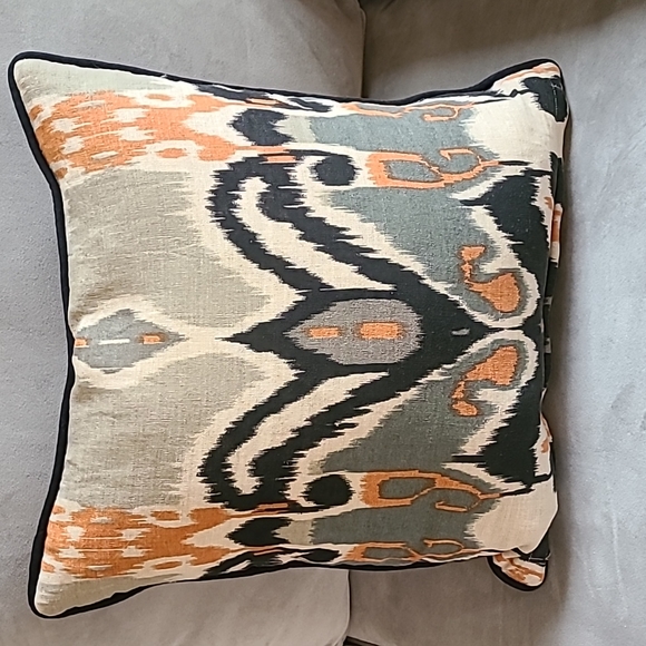 Z Gallerie Accents Z Gallerie Pillows Set Of 2 Poshmark